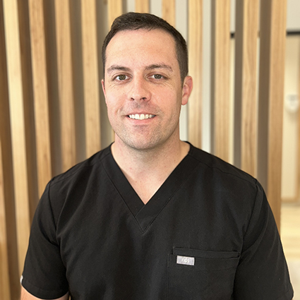 Dr. Travis Elliott